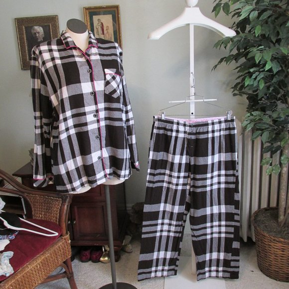 Cozy Plaid Flannel Pajama's - Picture 1 of 5